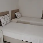 Muejde Alacati Hotel *