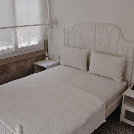 Muejde Alacati מלון *