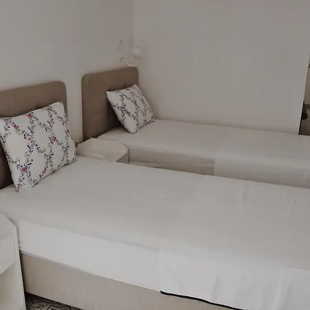 Muejde Alacati מלון *