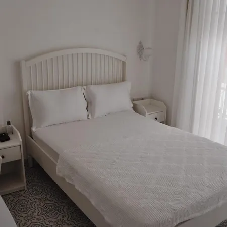 Muejde Alacati מלון