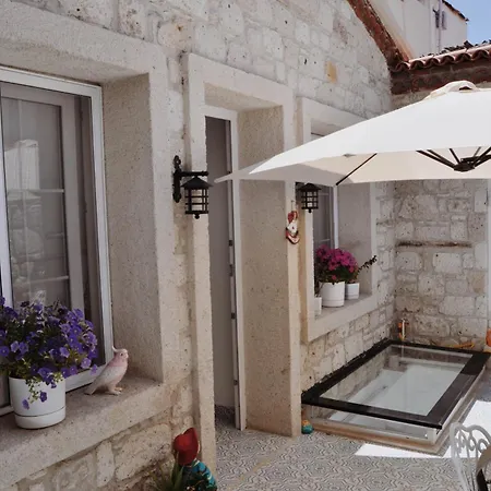 Muejde Alacati מלון