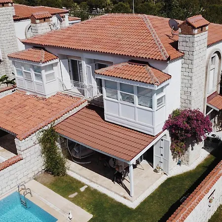 Muejde Alacati מלון